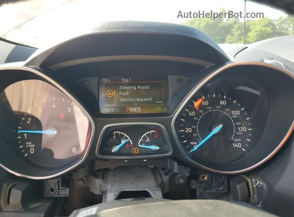 1FMCU9HD1JUB78261 2018 FORD ESCAPE Red ხელსაწყოთა პანელის ხედი