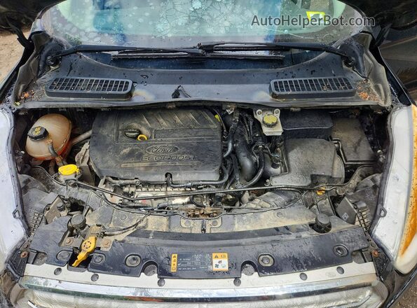 1FMCU9HD1JUD24934 2018 FORD ESCAPE Black Engine compartment view