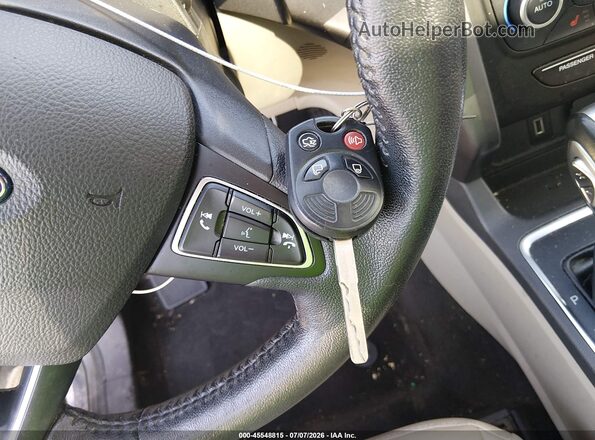 1FMCU9HD2JUB67592 2018 FORD ESCAPE Gray Widok deski rozdzielczej