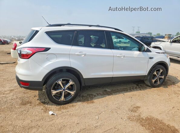 1FMCU9HD2JUC04768 2018 FORD ESCAPE White Tył prawy