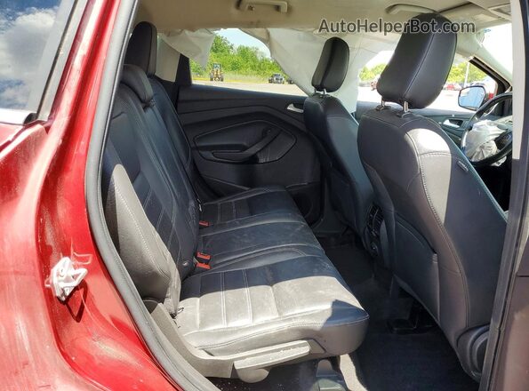 1FMCU9HD2KUB75614 2019 FORD ESCAPE Red Rear interior view