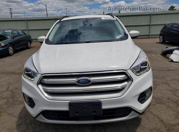 1FMCU9HD2KUC18428 2019 FORD ESCAPE Белый Вид спереди