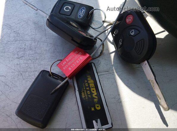1FMCU9HD3JUB83851 2018 FORD ESCAPE Серый Вид панели приборов