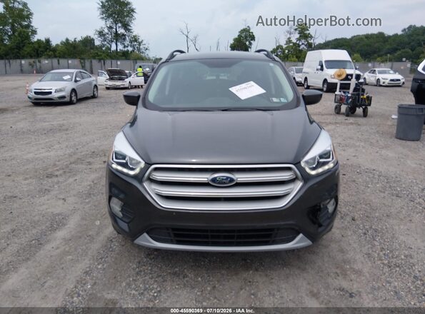 1FMCU9HD3JUD54016 2018 FORD ESCAPE Gray Vista del salpicadero