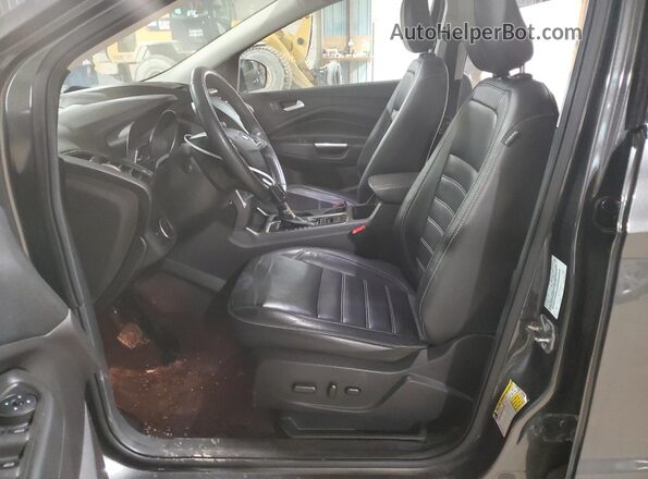 1FMCU9HD4JUB85995 2018 FORD ESCAPE Gray Вид салону спереду