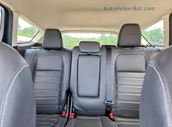 1FMCU9HD4KUB81186 2019 FORD ESCAPE Blue Вид задніх сидінь
