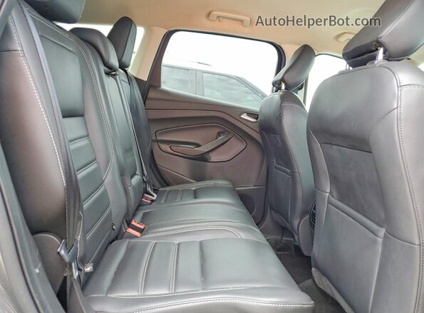 1FMCU9HD5KUA77659 2019 FORD ESCAPE Gray Rear interior view
