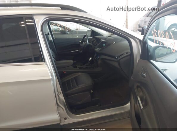 1FMCU9HD5KUB61030 2019 FORD ESCAPE White Widok wnętrza z przodu