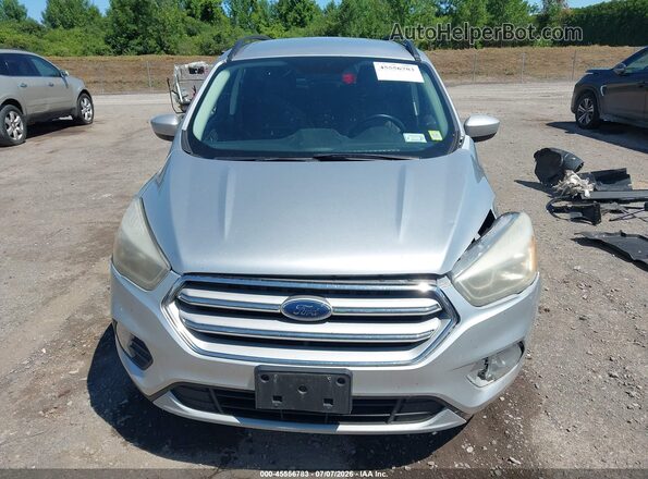 1FMCU9HD6JUA77801 2018 FORD ESCAPE Серебряный Вид спереди