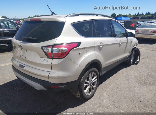 1FMCU9HD6JUB14815 2018 FORD ESCAPE Gold Rear right