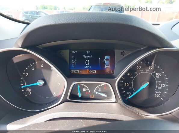 1FMCU9HD6JUD17333 2018 FORD ESCAPE Gray Widok tylnych siedzeń
