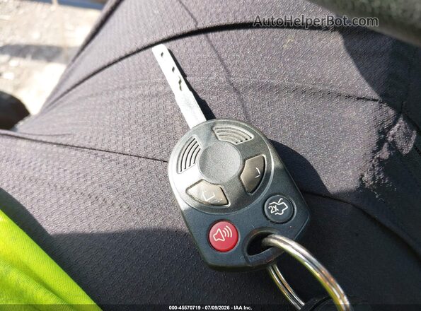 1FMCU9HD6JUD17333 2018 FORD ESCAPE Gray Widok deski rozdzielczej