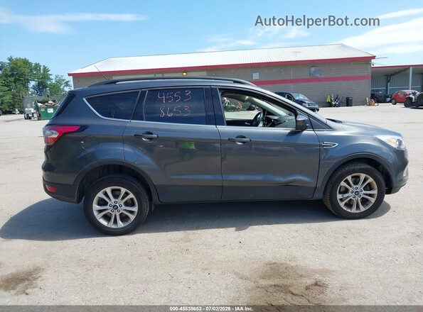 1FMCU9HD6JUD53071 2018 FORD ESCAPE Серый Вид задней части салона