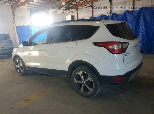 1FMCU9HD7JUB06495 2018 FORD ESCAPE White Tył lewy