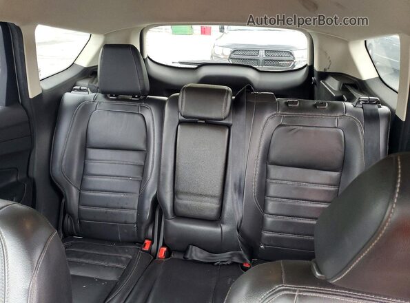 1FMCU9HD7JUC66540 2018 FORD ESCAPE Серебряный Вид задних сидений