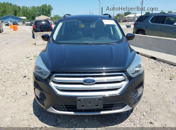 1FMCU9HD8JUA89237 2018 FORD ESCAPE Black Widok zestawu wskaźników