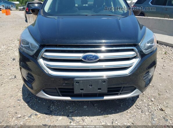 1FMCU9HD8JUA89237 2018 FORD ESCAPE Black Widok z przodu