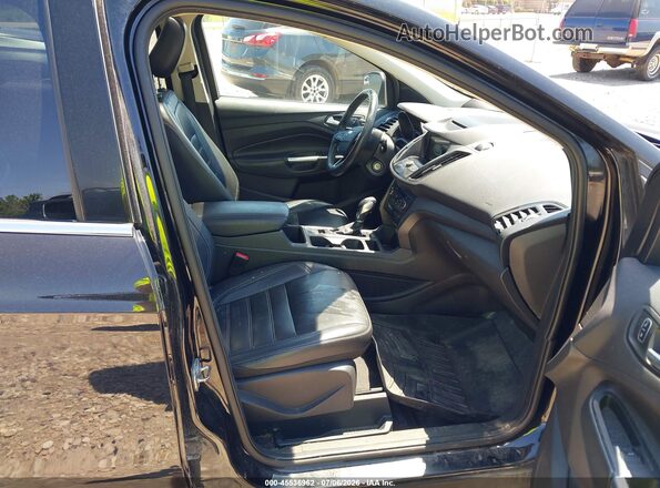 1FMCU9HD8JUA89237 2018 FORD ESCAPE Black Widok wnętrza z przodu
