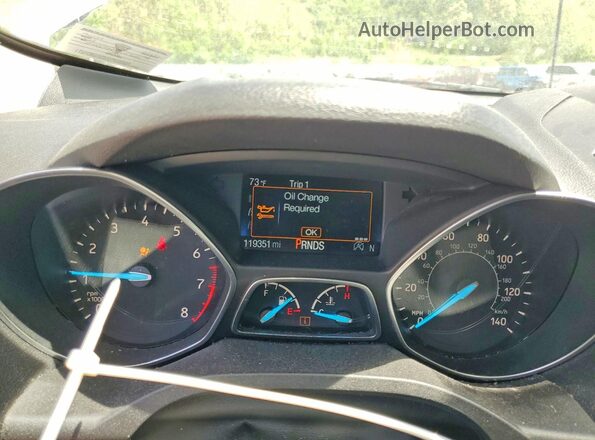 1FMCU9HD8KUB76105 2019 FORD ESCAPE Silver Вид щитка приладів