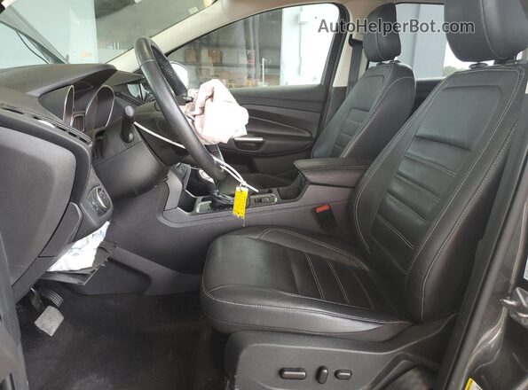 1FMCU9HD9JUB06448 2018 FORD ESCAPE Угольный Вид салона спереди