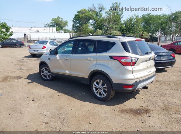 1FMCU9HD9JUC43907 2018 FORD ESCAPE Желто-коричневый Задняя левая четверть