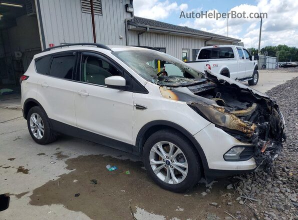 1FMCU9HD9JUC86966 2018 FORD ESCAPE White Front right