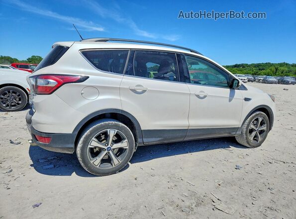 1FMCU9HD9JUD16001 2018 FORD ESCAPE Белый Задняя правая четверть