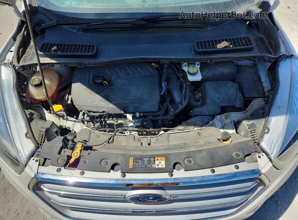 1FMCU9HD9JUD16001 2018 FORD ESCAPE Белый Вид подкапотного пространства