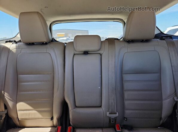 1FMCU9HD9JUD16001 2018 FORD ESCAPE Белый Вид задних сидений