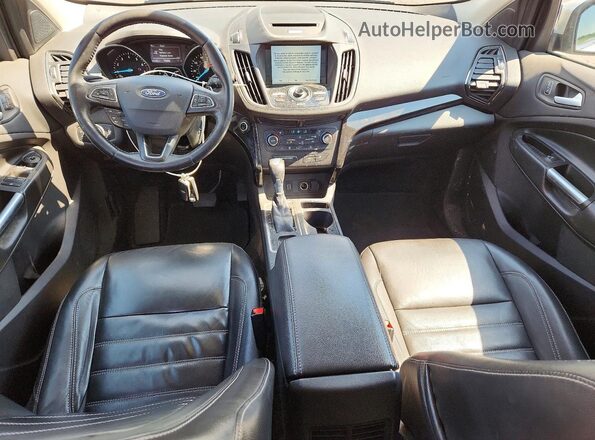 1FMCU9J90HUE48533 2017 FORD ESCAPE White Widok deski rozdzielczej