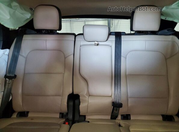 1FMCU9J90LUB19940 2020 FORD ESCAPE White Rear seats view