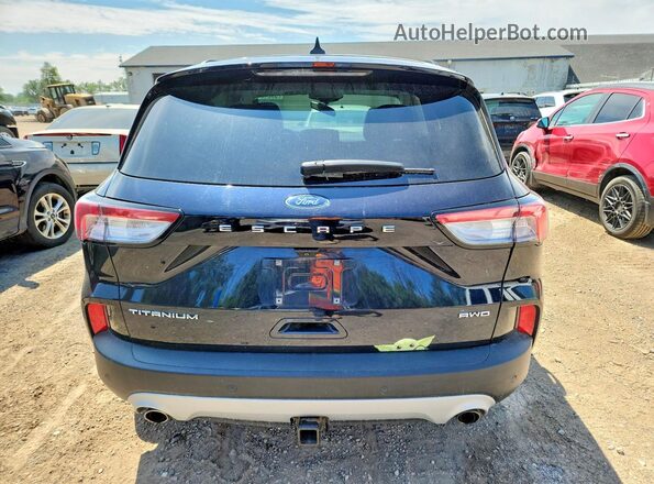 1FMCU9J90MUA35280 2021 FORD ESCAPE Черный Вид сзади