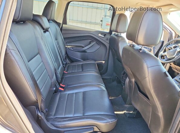 1FMCU9J91GUA08478 2016 FORD ESCAPE Серый Вид задней части салона