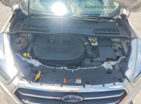 1FMCU9J91HUB76199 2017 FORD ESCAPE Белый Вид задней части салона