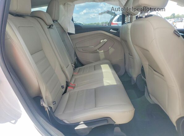 1FMCU9J91HUB76199 2017 FORD ESCAPE Белый Вид задних сидений