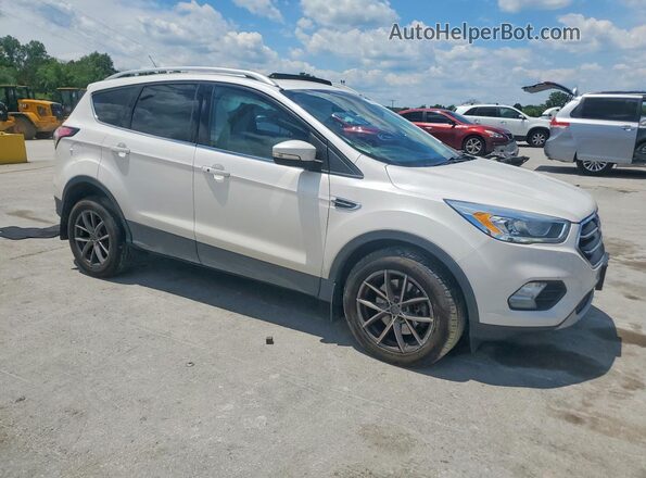 1FMCU9J91HUB76199 2017 FORD ESCAPE Белый Передняя правая четверть