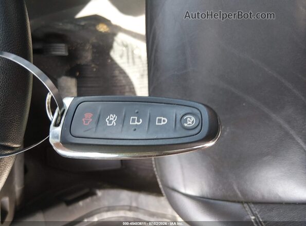 1FMCU9J91JUB02805 2018 FORD ESCAPE Серый Вид панели приборов