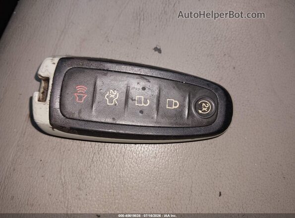 1FMCU9J93HUA96029 2017 FORD ESCAPE Silver წინა პანელის ხედი