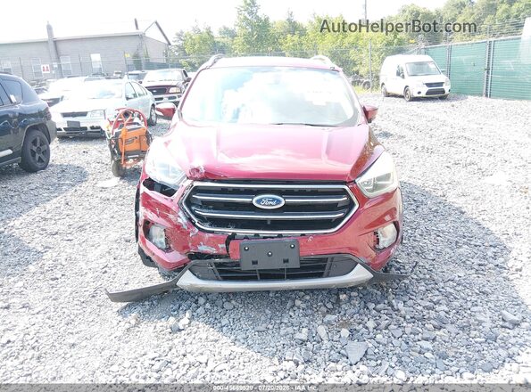 1FMCU9J93JUA34006 2018 FORD ESCAPE Red Widok wnętrza z tyłu