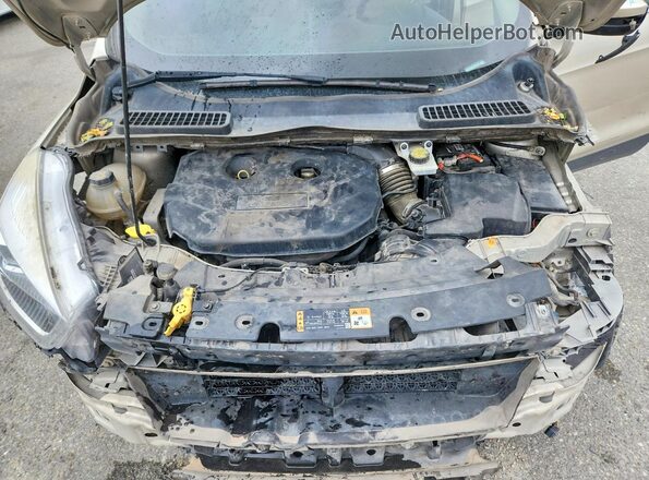 1FMCU9J93JUB55103 2018 FORD ESCAPE Beige Vista interior trasera