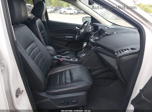 1FMCU9J95GUC88907 2016 FORD ESCAPE White Widok wnętrza z przodu