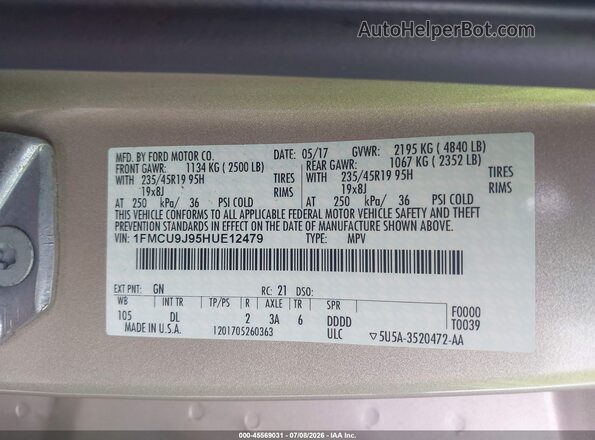 1FMCU9J95HUE12479 2017 FORD ESCAPE Tan Widok komory silnika