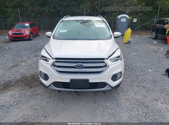 1FMCU9J95JUB25746 2018 FORD ESCAPE White Rear interior view