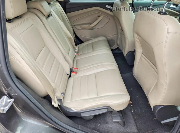 1FMCU9J96HUB08030 2017 FORD ESCAPE Серый Вид задних сидений