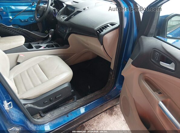 1FMCU9J96HUE57575 2017 FORD ESCAPE Blue Front interior view