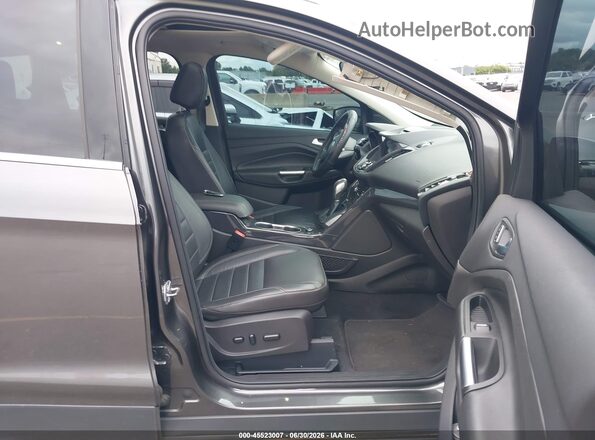 1FMCU9J97GUA40223 2016 FORD ESCAPE Gray Вид салону спереду