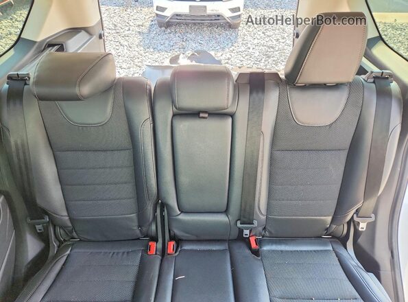 1FMCU9J97GUB41651 2016 FORD ESCAPE White Vista de los asientos traseros