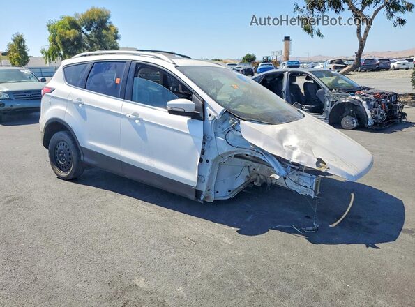 1FMCU9J97HUB45247 2017 FORD ESCAPE White Front right