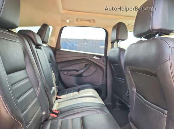 1FMCU9J97HUD50132 2017 FORD ESCAPE Black Widok wnętrza z tyłu