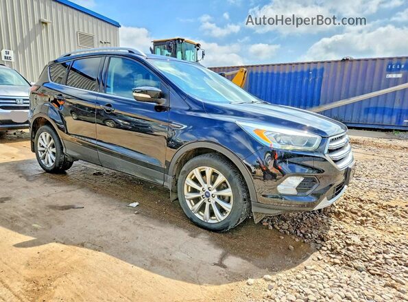 1FMCU9J97HUD50132 2017 FORD ESCAPE Black Przód prawy
